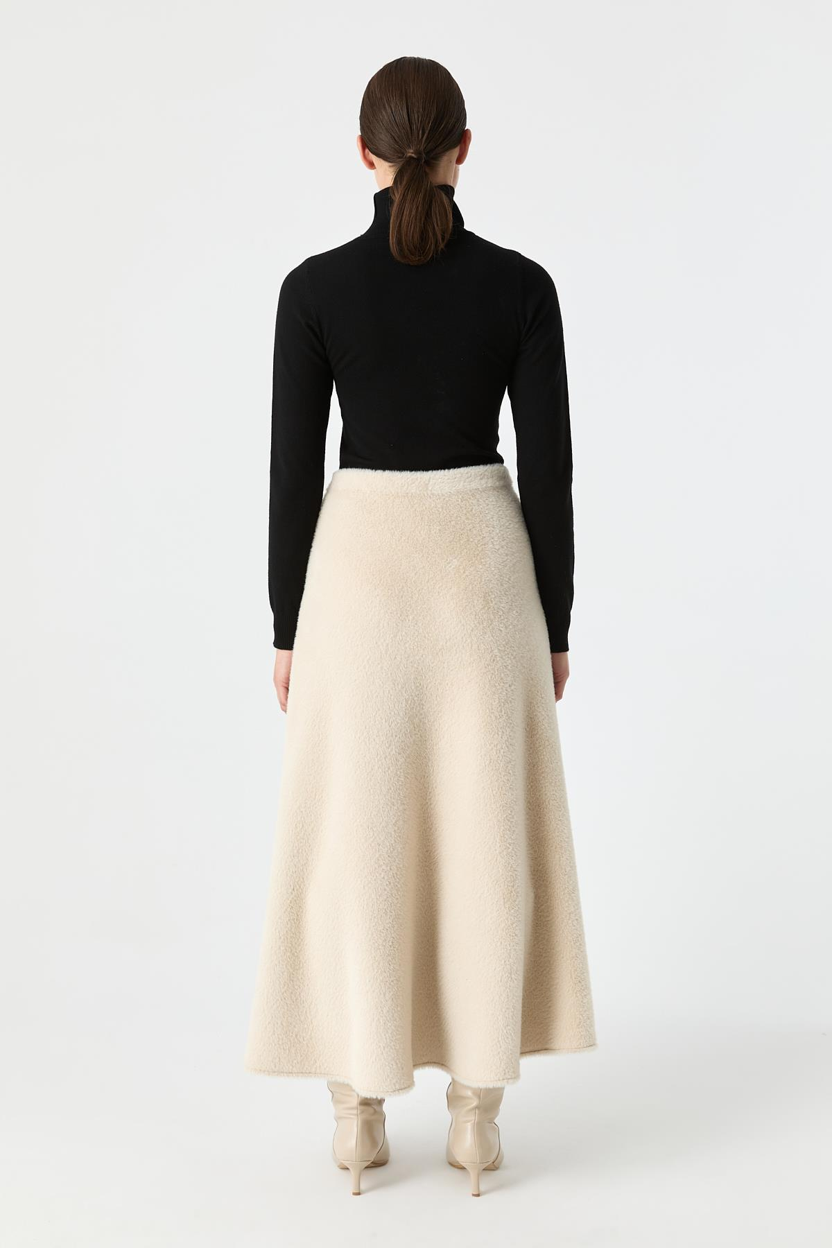 Soft Dokunuşlu Kloş Etek{KATEGORİ}