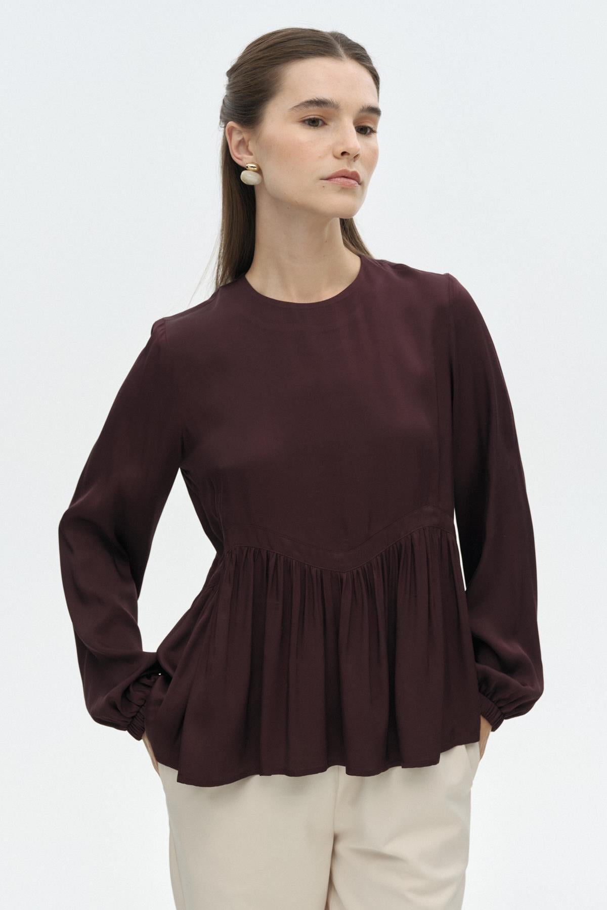 Üçgen Büzgülü Crop Bluz{KATEGORİ}