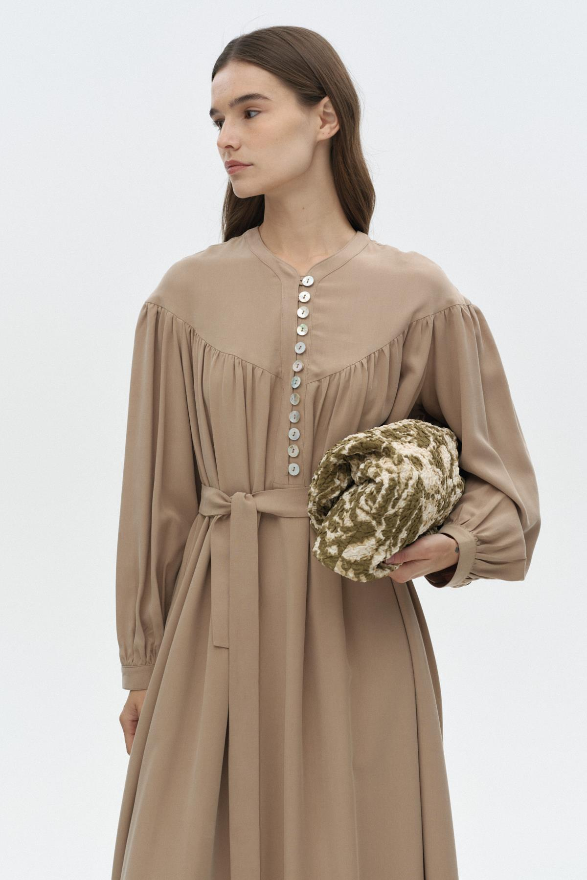 Üçgen Büzgülü Tensel Elbise BEJ{KATEGORİ}