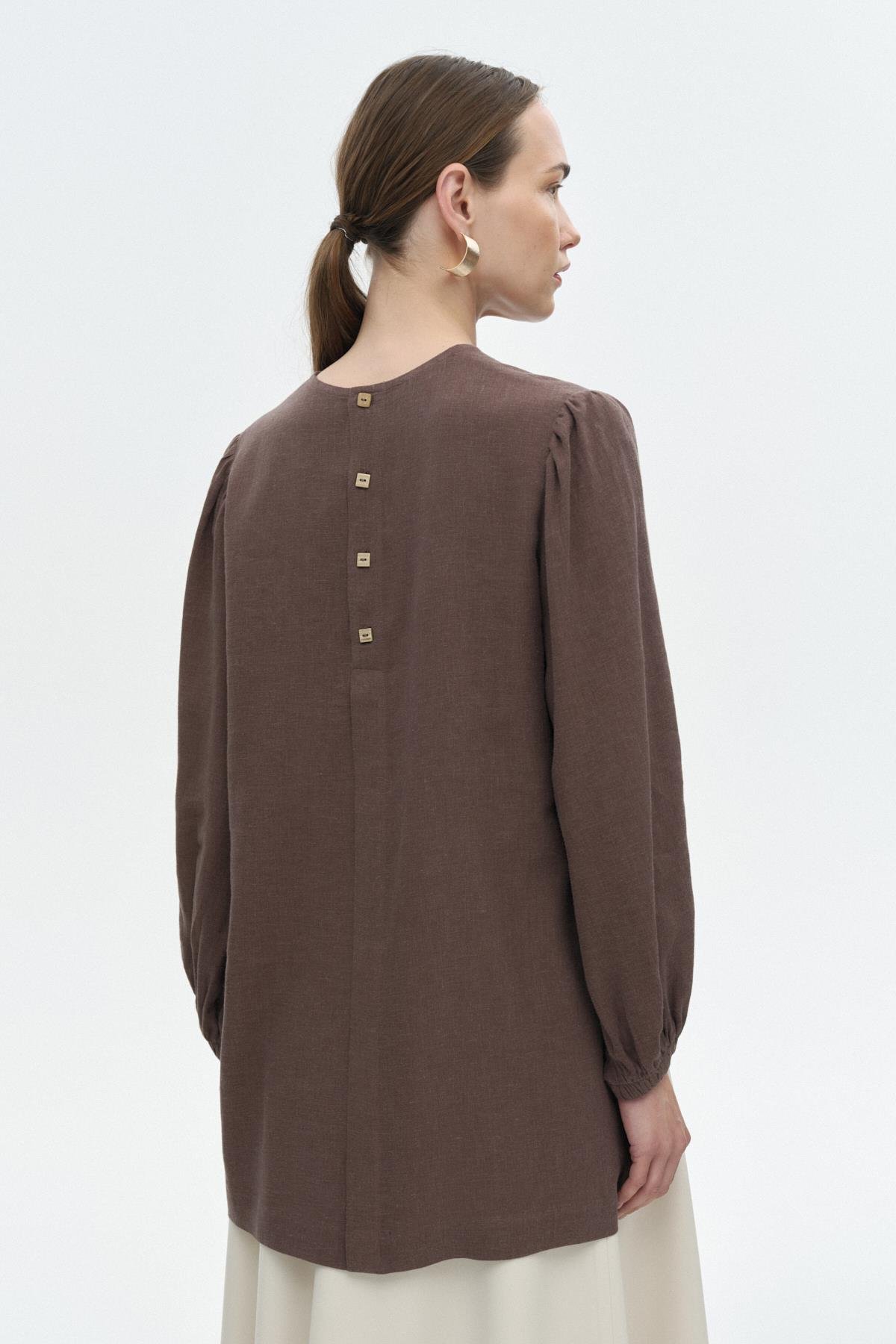 Yırtmaçlı Keten Bluz KAHVERENGİ{KATEGORİ}