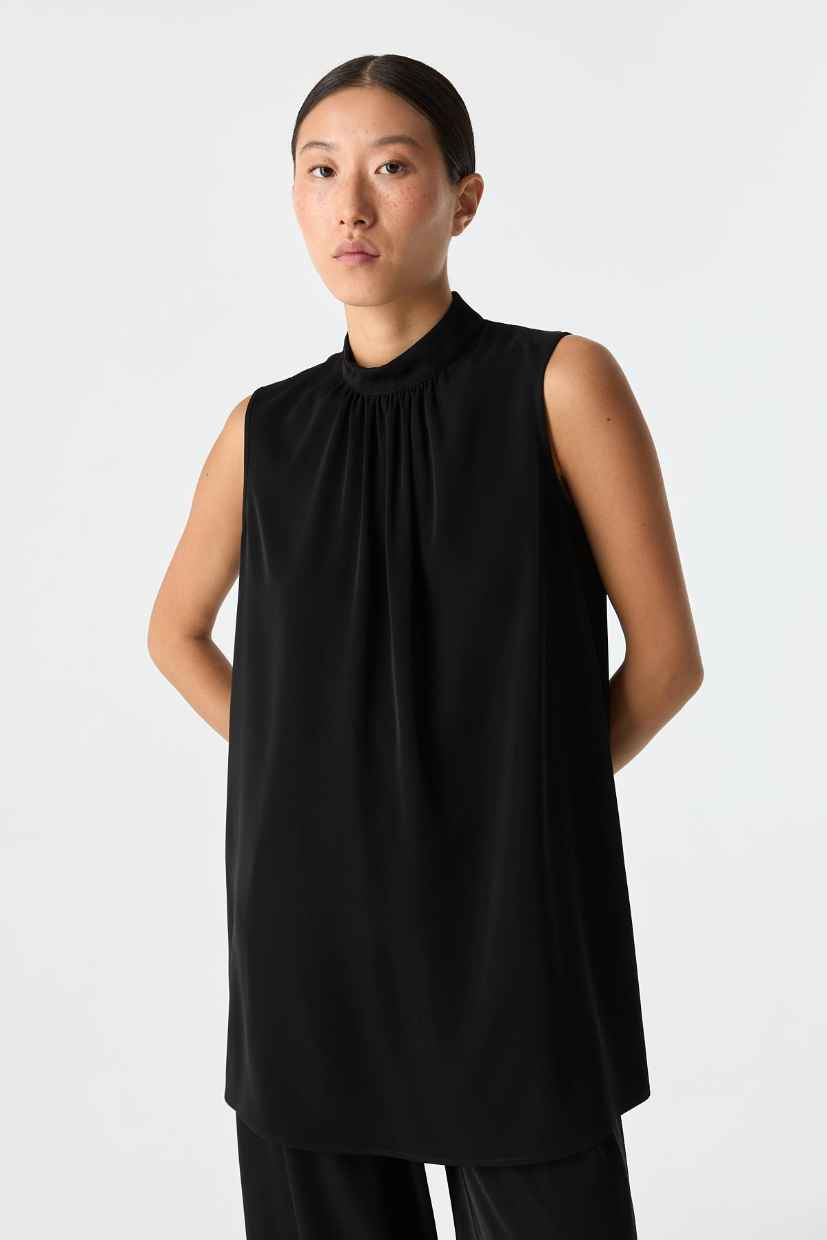 Yüksek Yaka Bluz SİYAH{KATEGORİ}