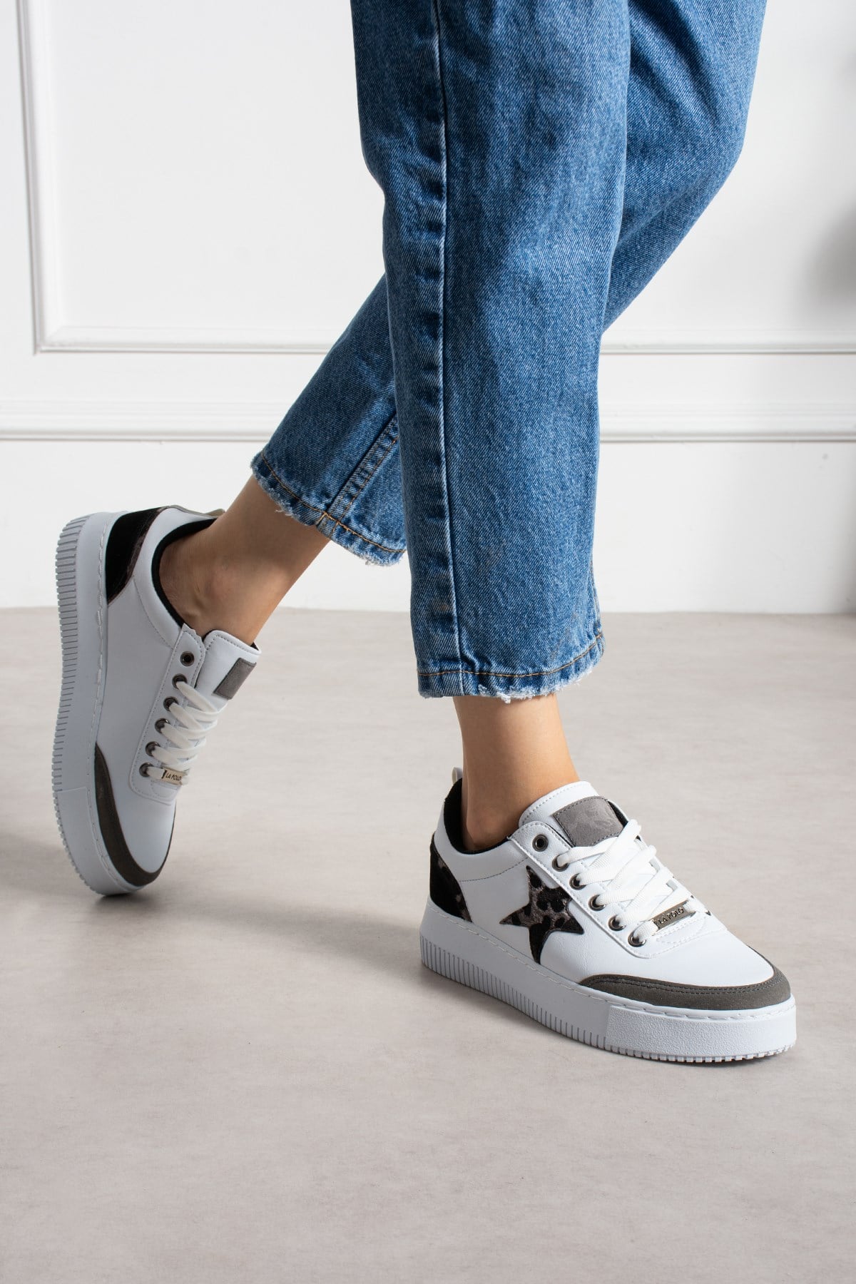 Beyaz Füme Kadın Sneaker
