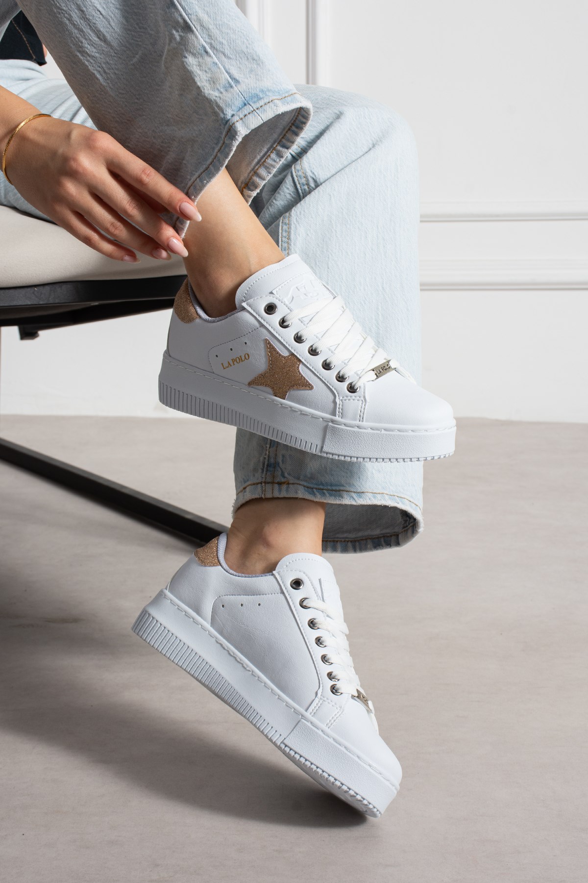Beyaz Gold Kadın Sneaker
