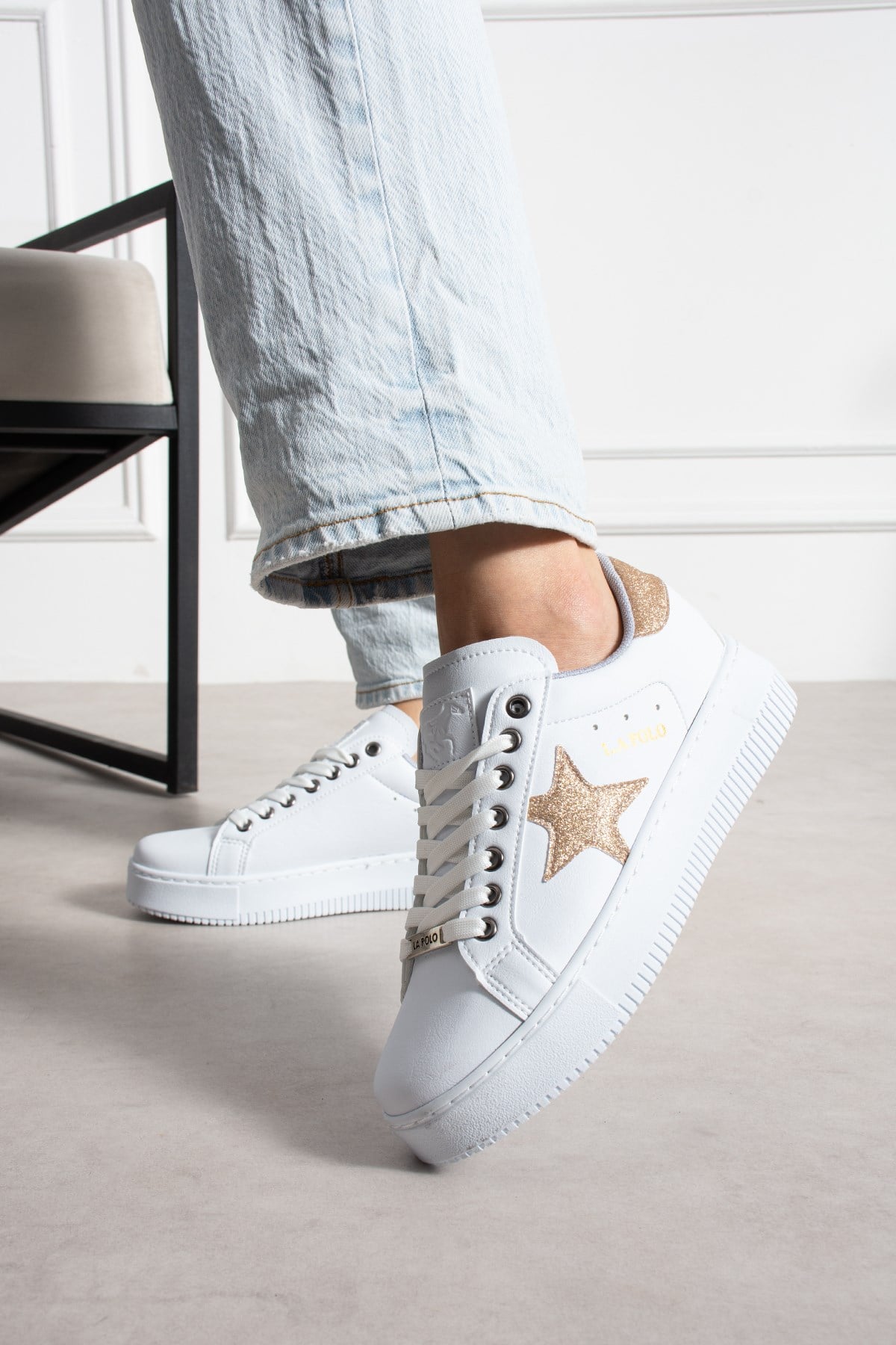 Beyaz Gold Kadın Sneaker