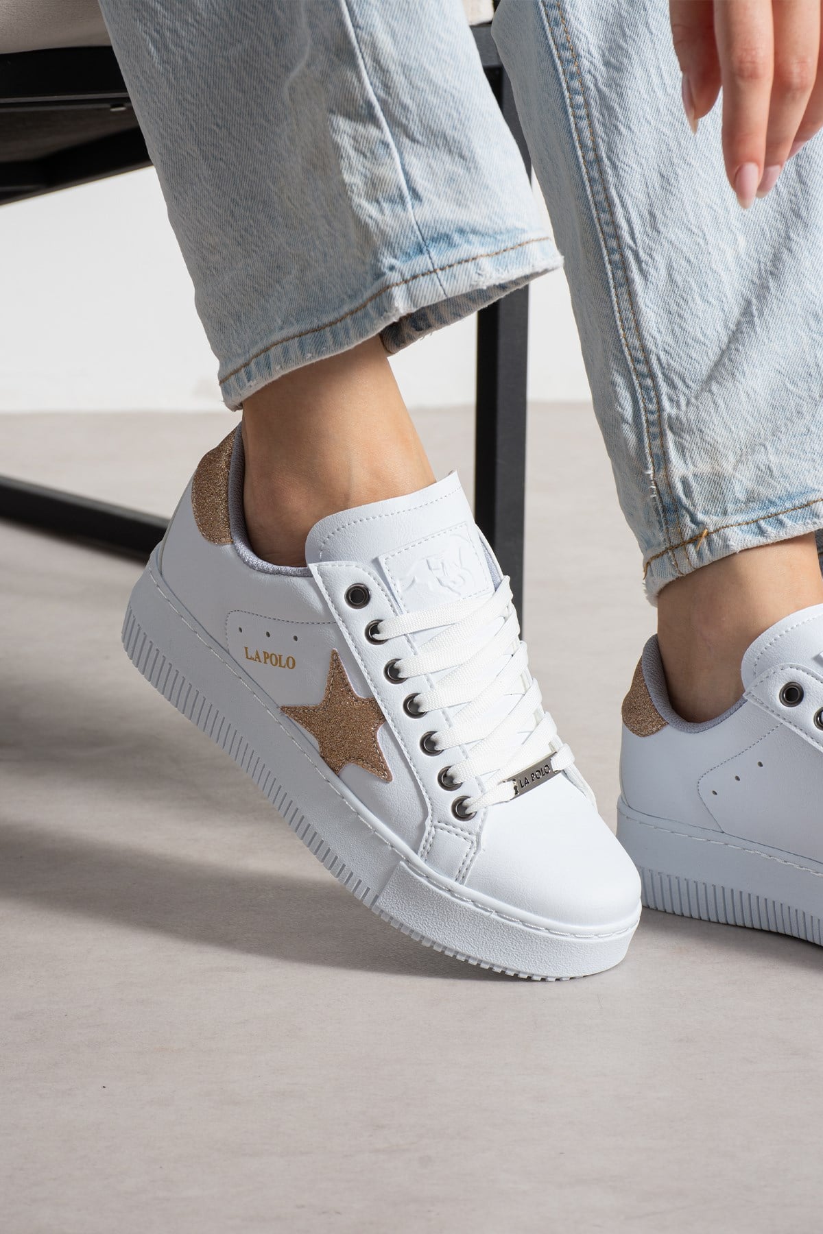 Beyaz Gold Kadın Sneaker
