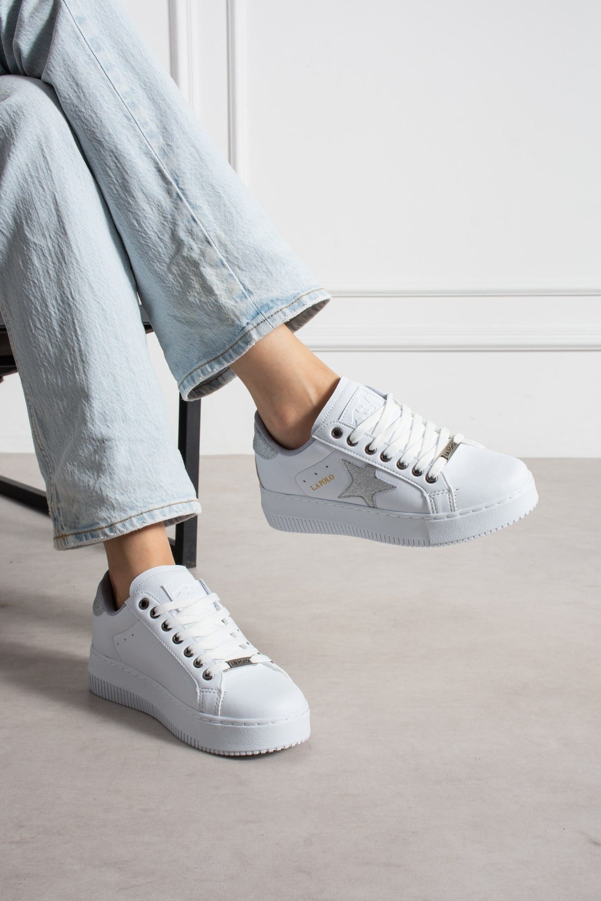Beyaz Gümüş Kadın Sneaker