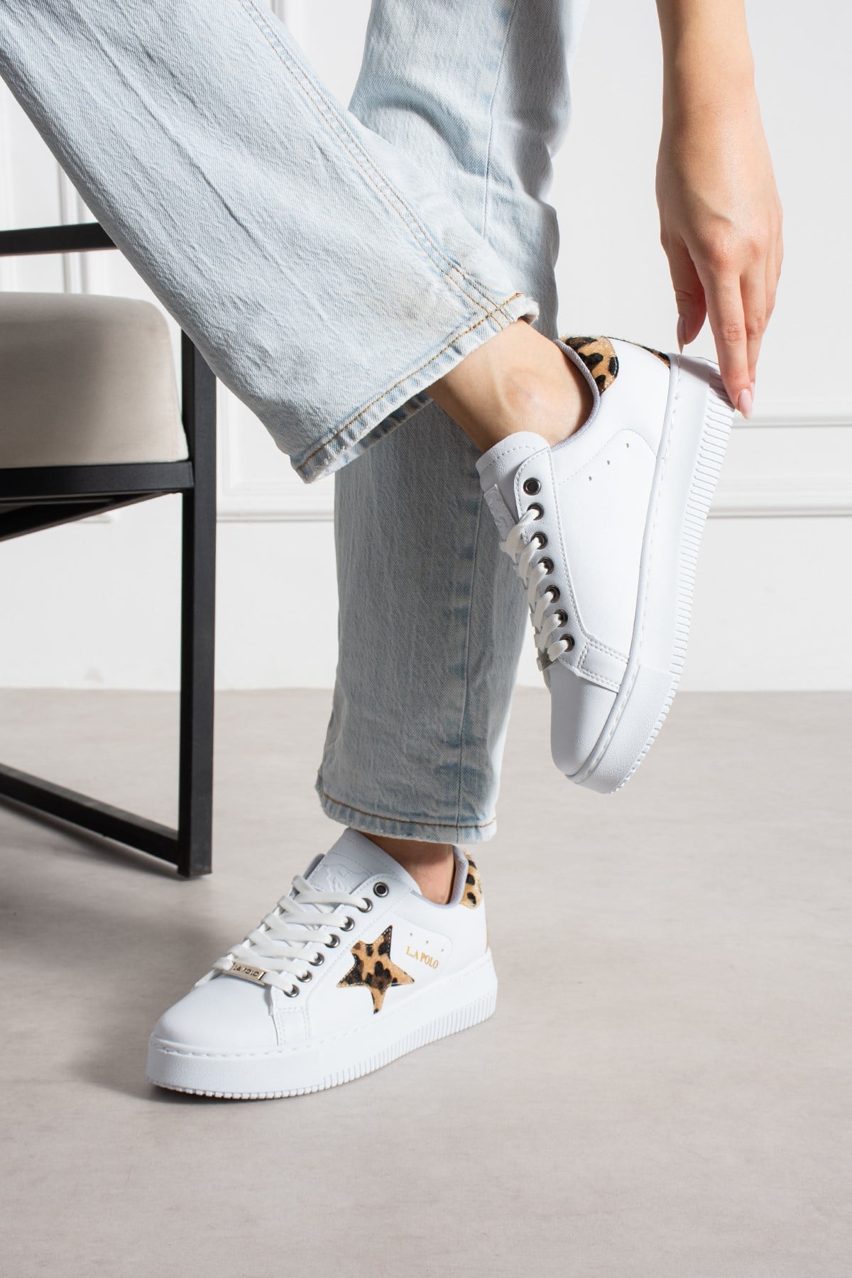 Beyaz Leopar Kadın Sneaker