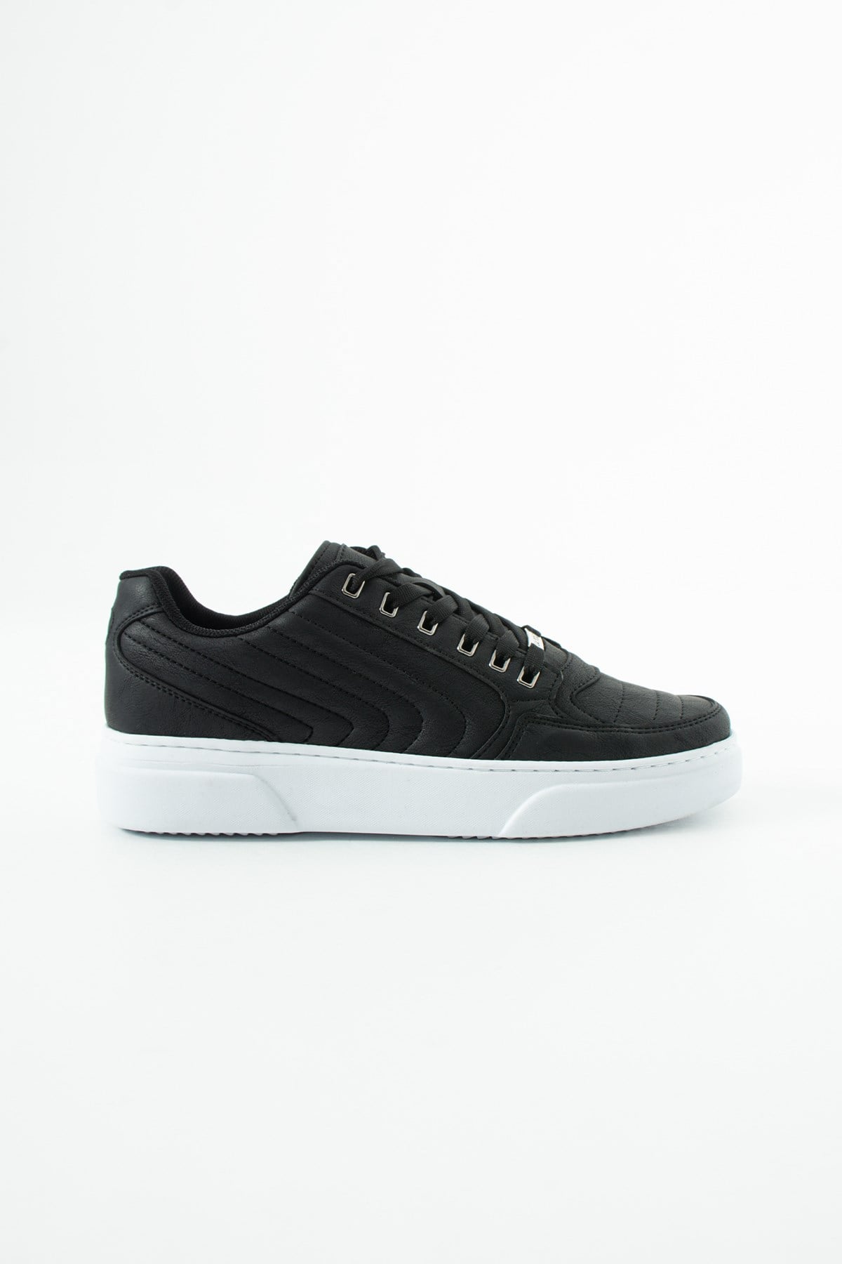 Dikişli Siyah Beyaz Erkek Sneaker