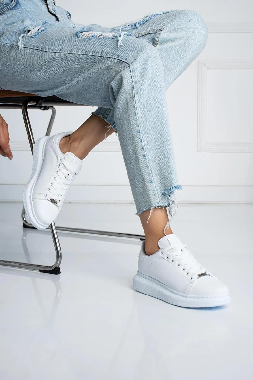 L.A Polo 051 Beyaz Renk Beyaz Tabanlı Bağcıklı Günlük Kadın Spor Ayakkabı