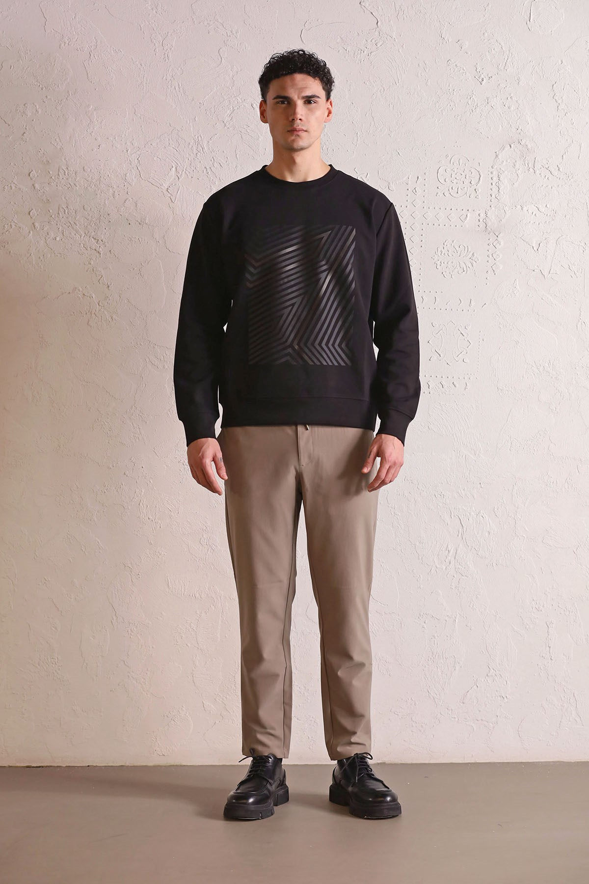 Bisiklet Yaka Geometrik Baskılı Erkek Sweatshirt
