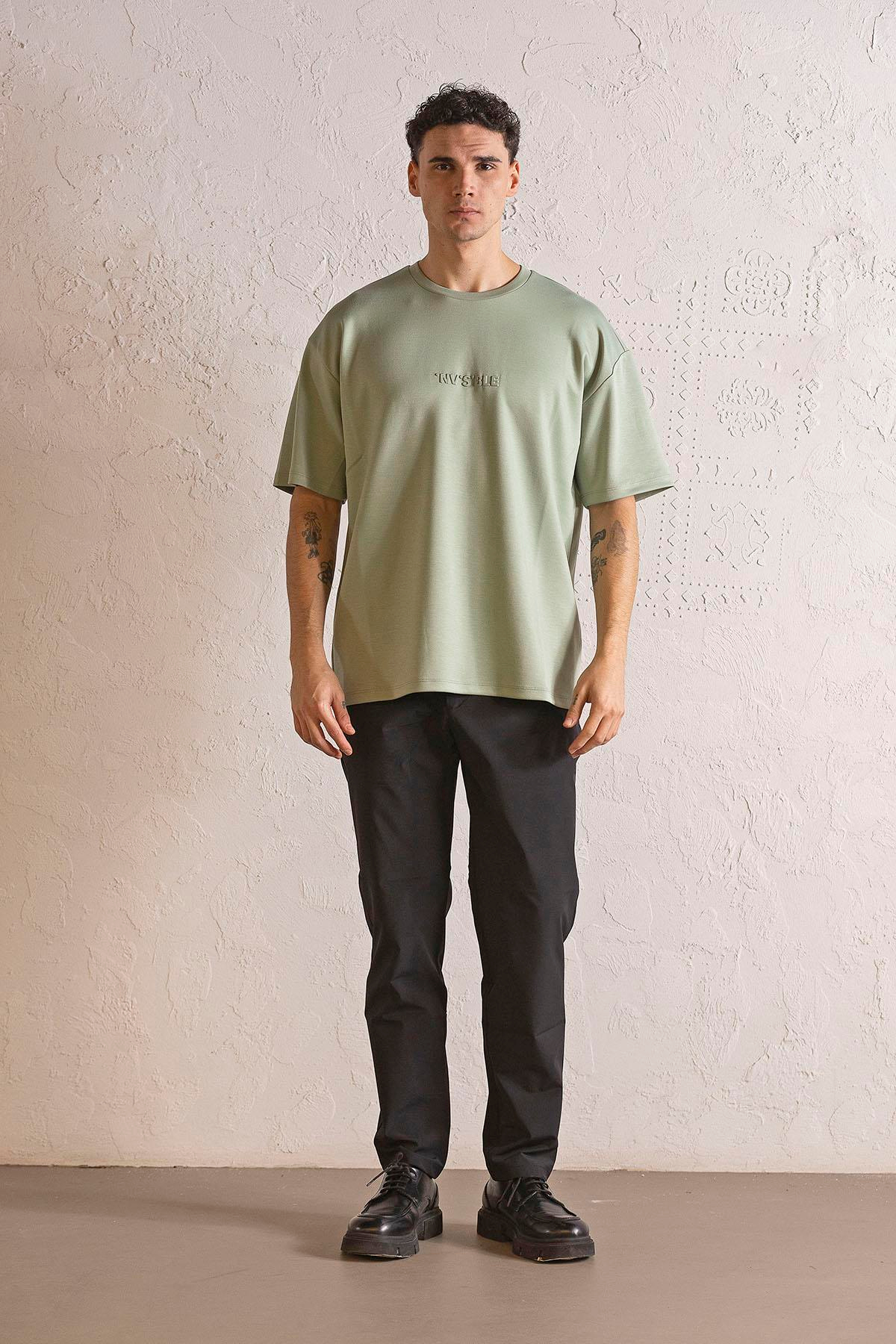 Bisiklet Yaka INVISIBLE Baskılı Oversize Erkek T-shirt
