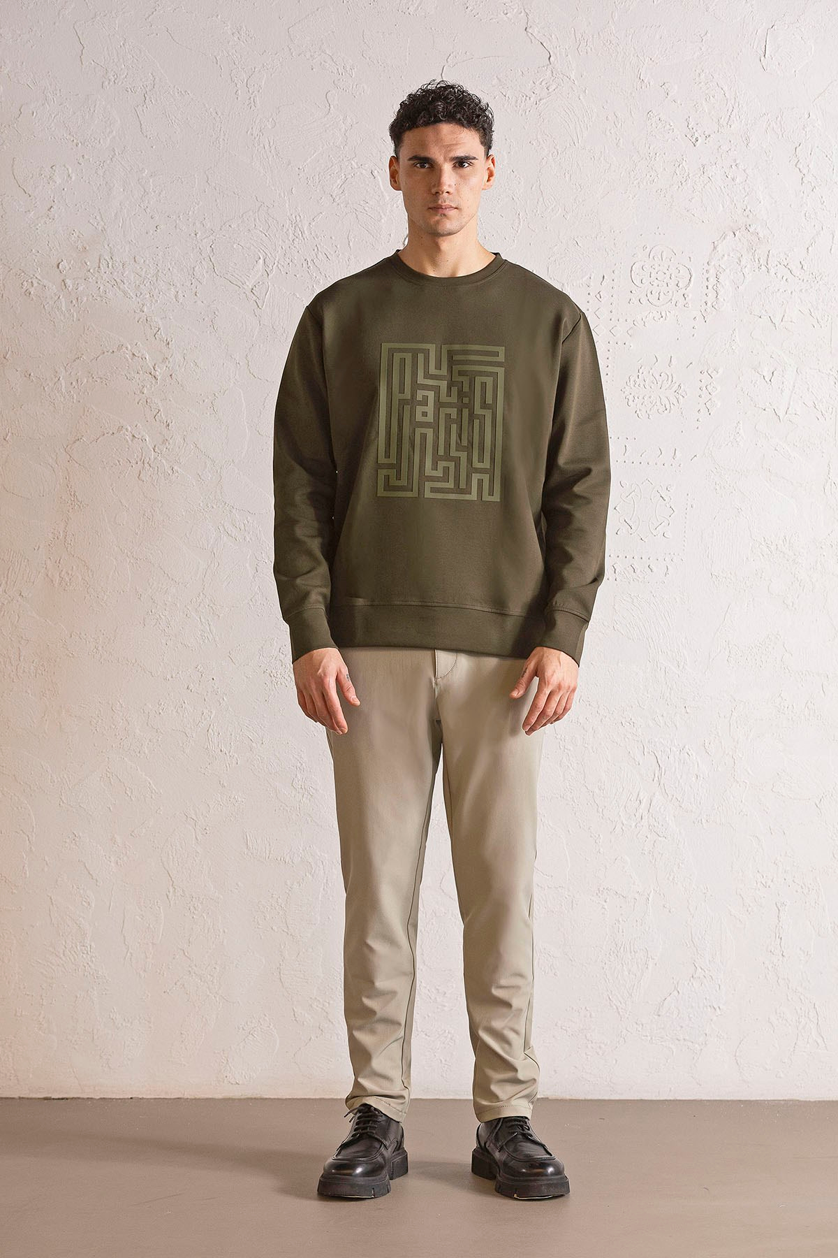 Bisiklet Yaka Kabartma Baskılı Erkek Sweatshirt