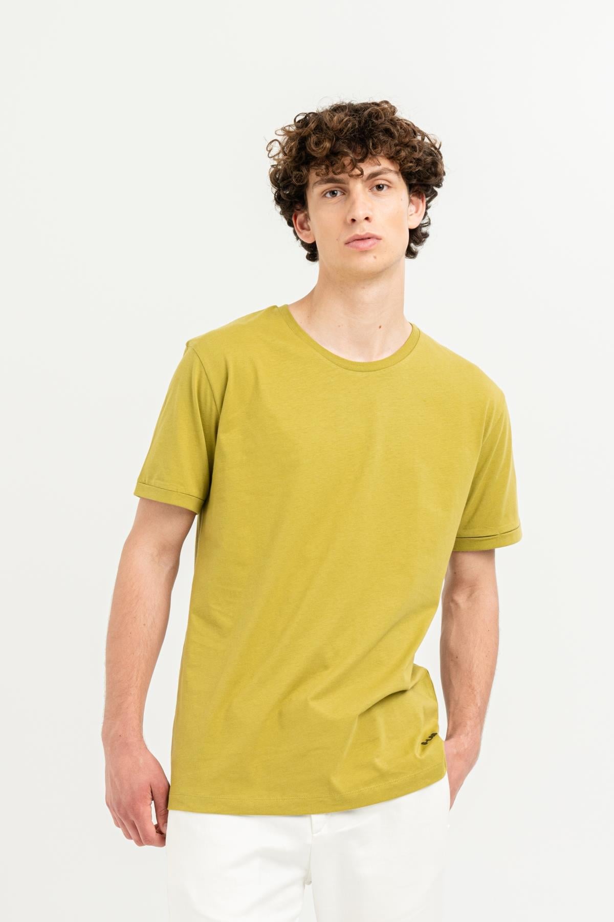 Bisiklet Yaka Kol Ucu Duble %100 Pamuk Slim Fit Erkek T-shirt