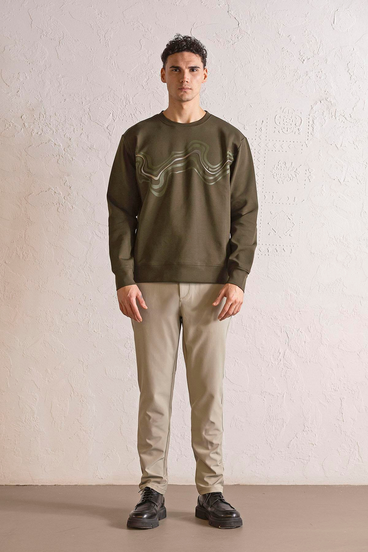 Bisiklet Yaka Önü Dalga Baskılı Erkek Sweatshirt