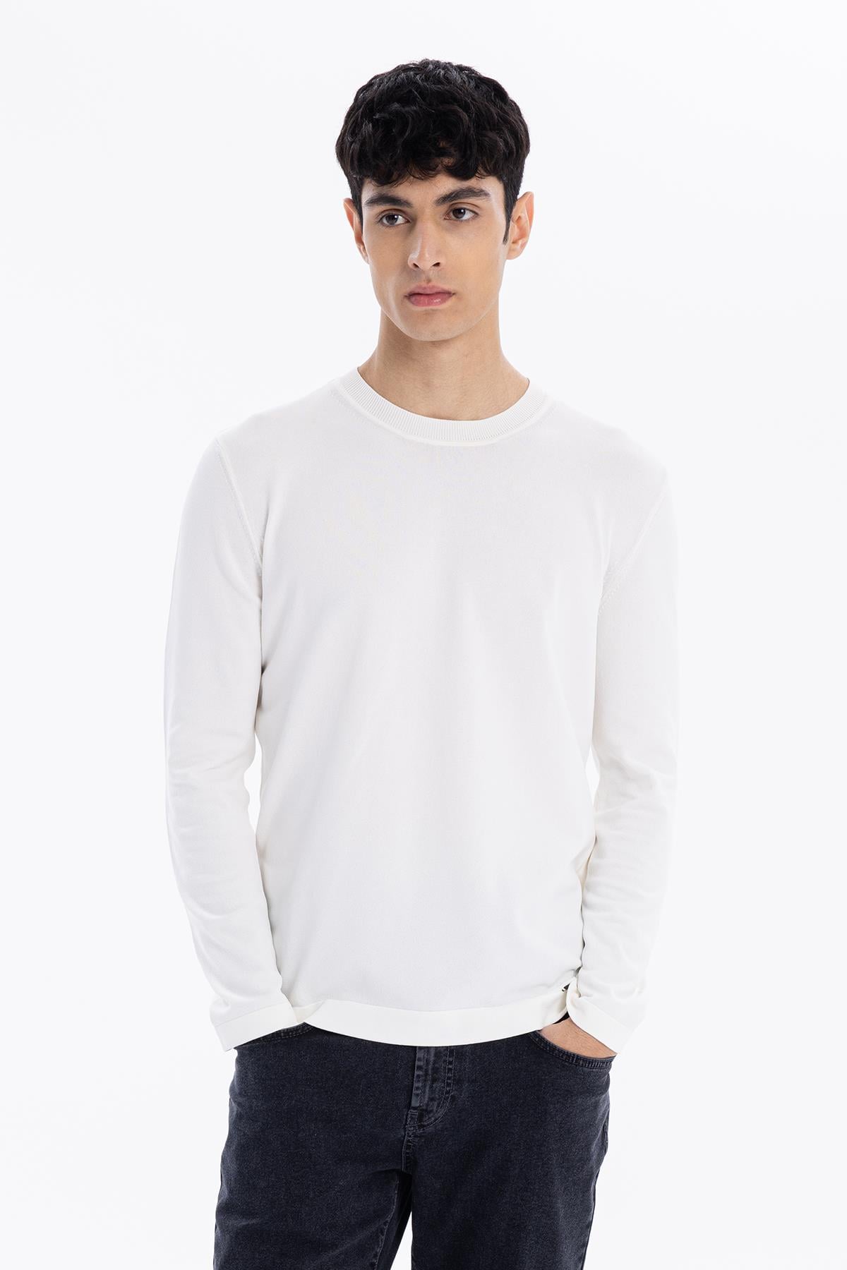 Bisiklet Yaka Slim Fit Basic Erkek Triko Kazak