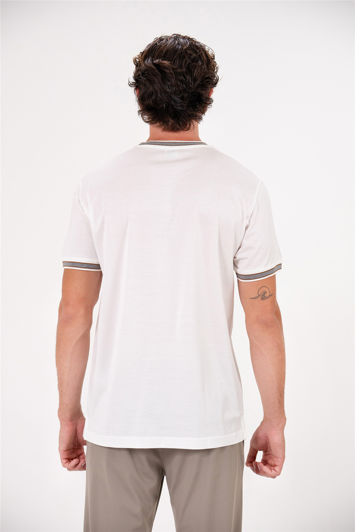 Bisiklet Yaka Triko Detaylı Jakarl Erkek T-shirt