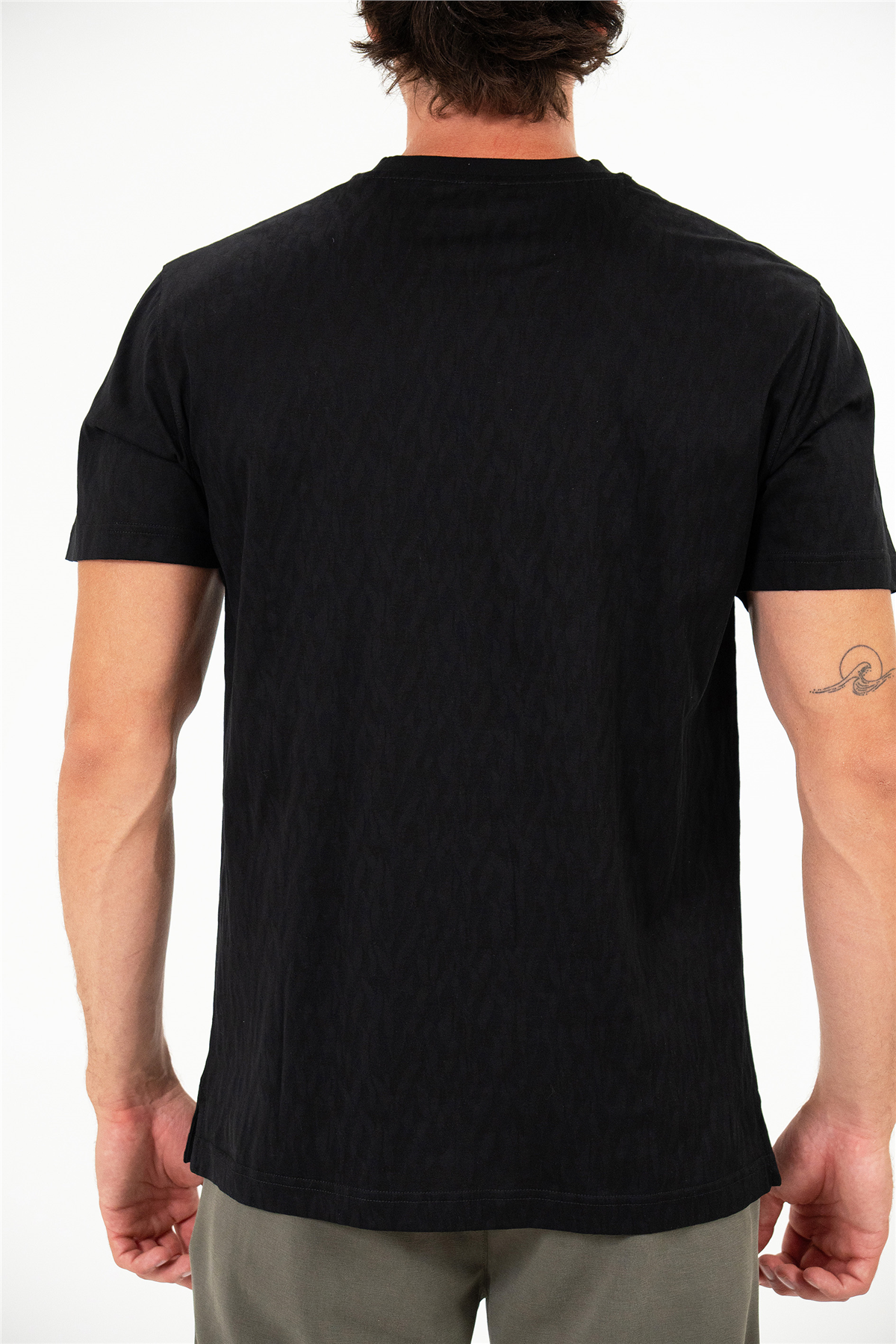 Bisiklet Yaka Jakar Desenli Erkek T-shirt