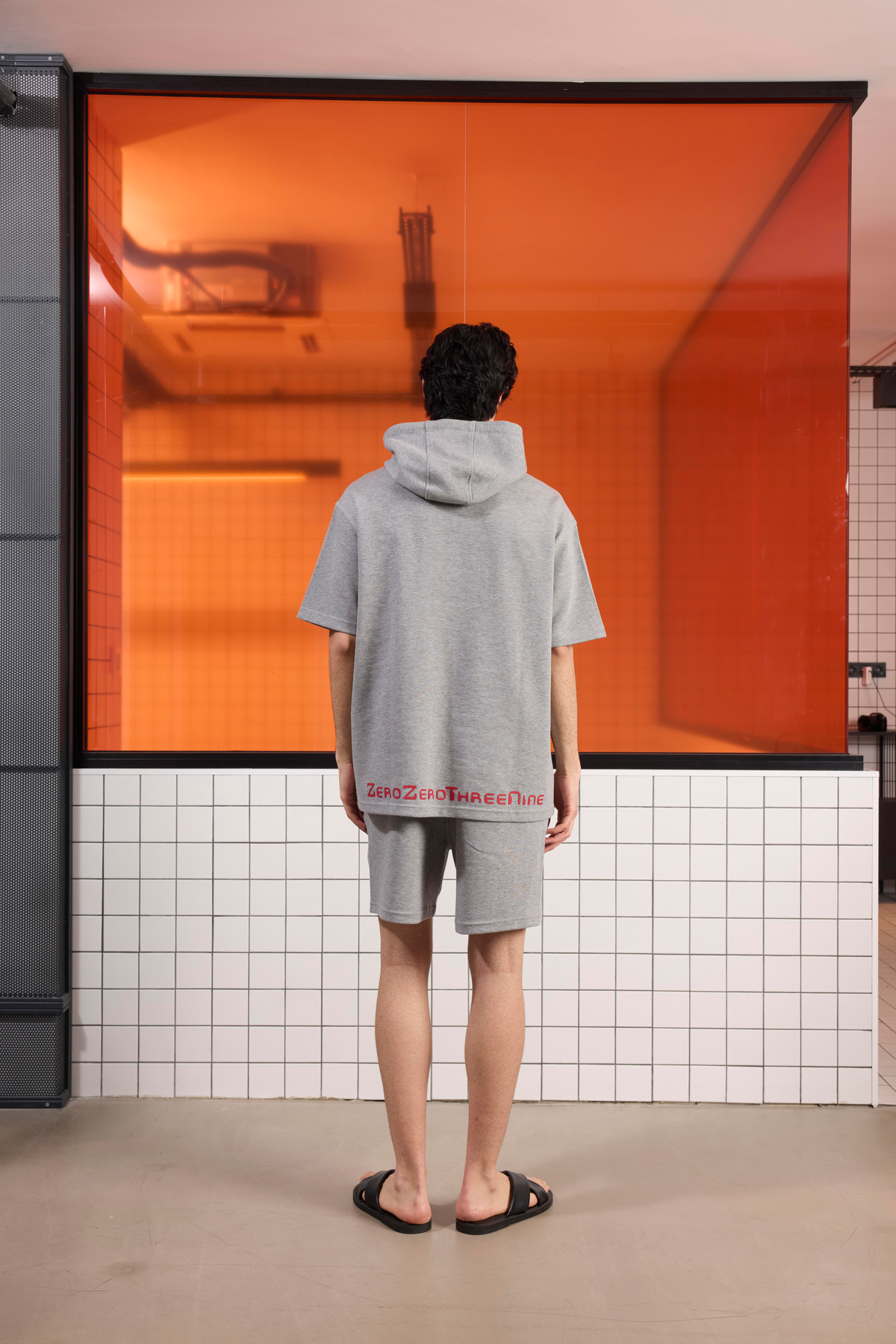 Kapüşonlu Kanguru Cepli Baskı Detaylı Erkek Sweatshirt