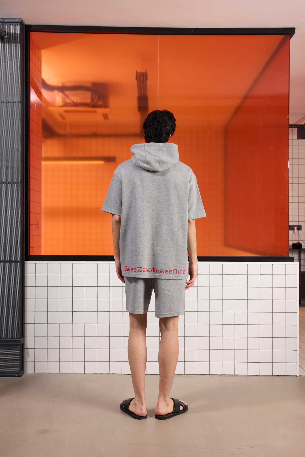 Kapüşonlu Kanguru Cepli Baskı Detaylı Erkek Sweatshirt