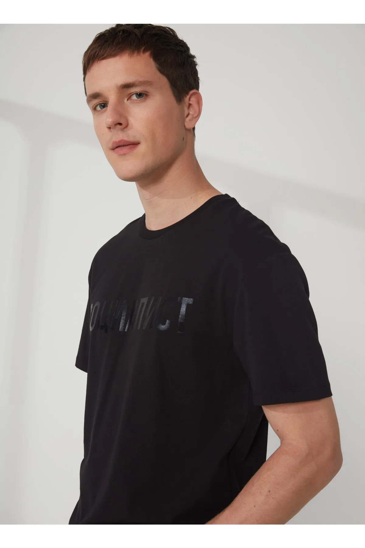 Bisiklet Yaka Baskılı Basic Erkek T-shirt