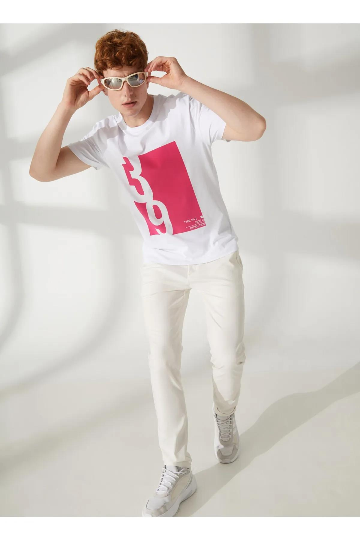 Bisiklet Yaka Baskılı Slim Fit Erkek T-shirt