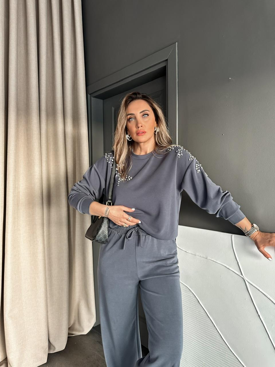 Antrasit Omuzları Serpme Taşlı Premium Takım