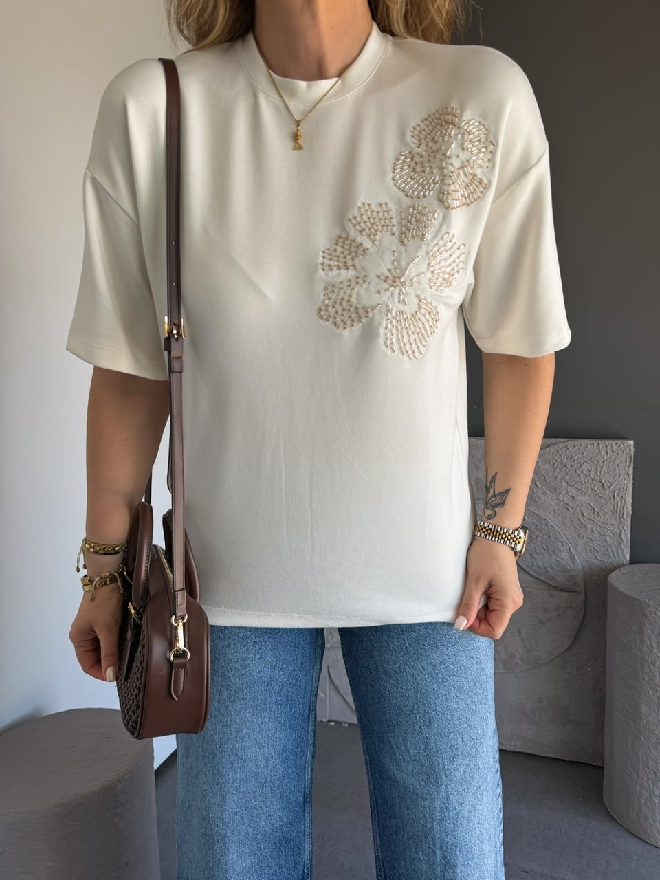 Beyaz Boru Boncuklu Marka Model Tshirt