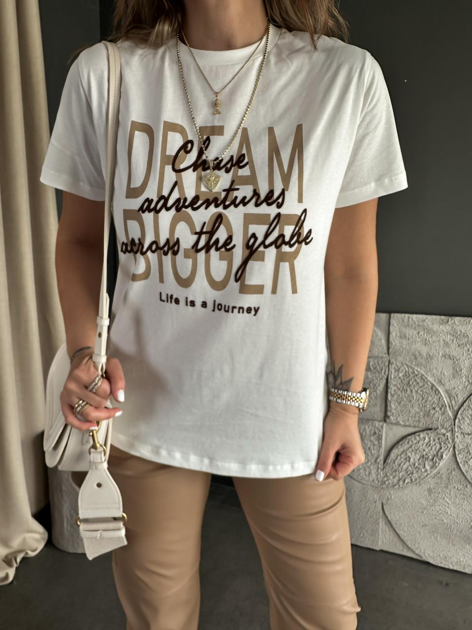 Beyaz Dream Bigger Yazılı Tshirt