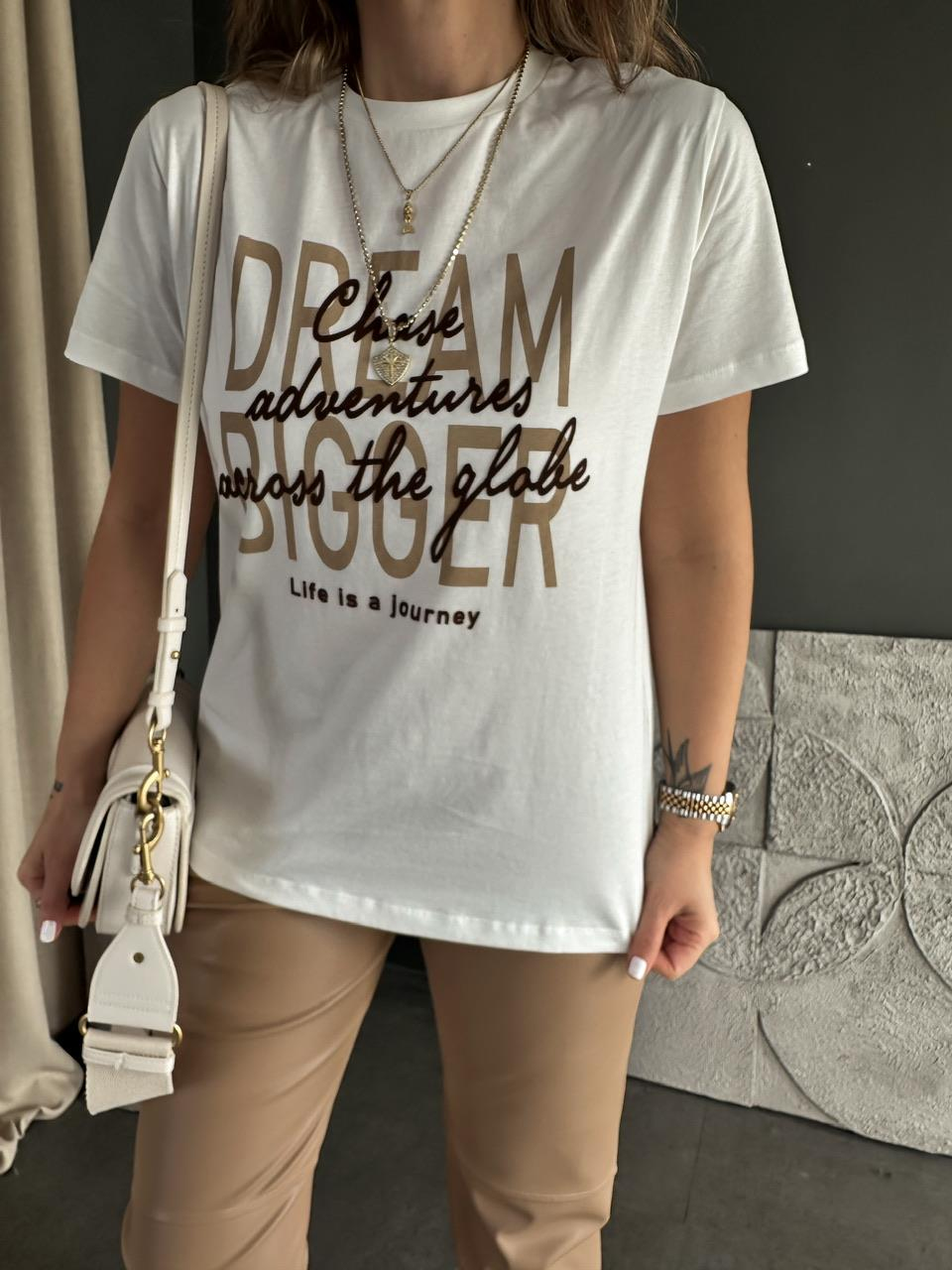 Beyaz Dream Bigger Yazılı Tshirt