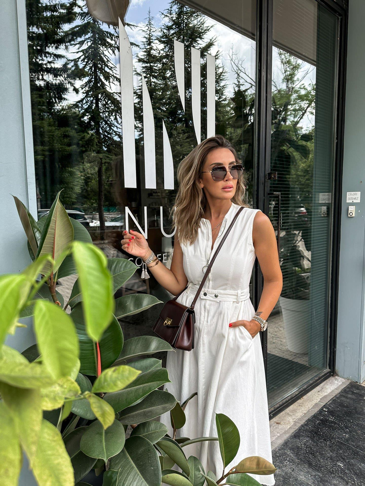 Beyaz Fermuarlı Asimetrik Premium Elbise