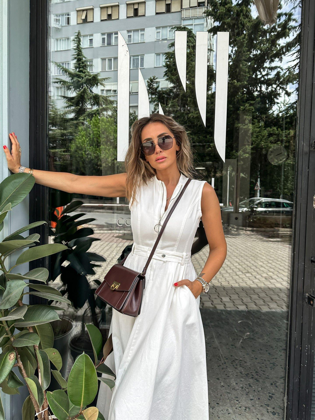 Beyaz Fermuarlı Asimetrik Premium Elbise