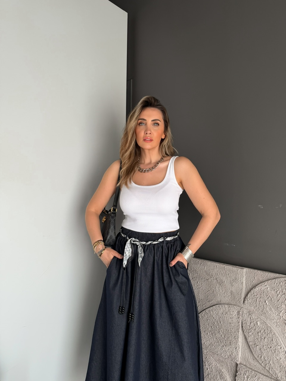 Beyaz İnce Askılı Biyeli Atlet