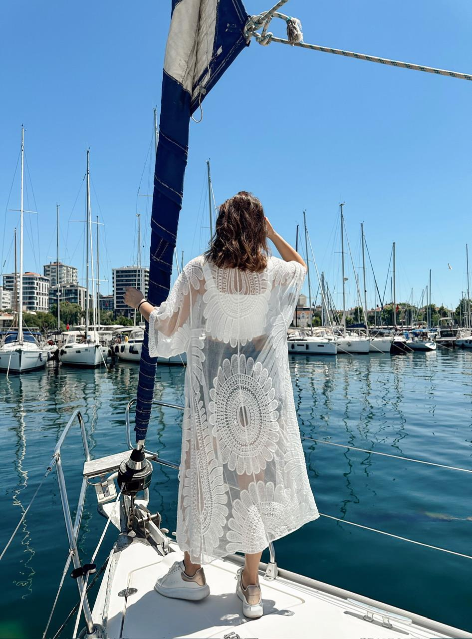 Beyaz Nakışlı Tül Kimono 