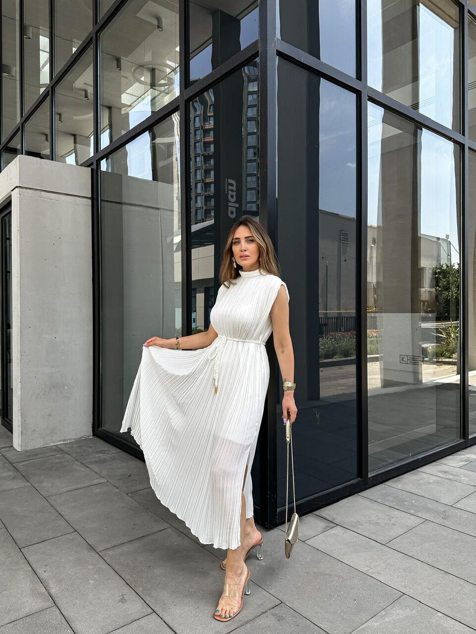 Beyaz Pilili Beli İpli Elbise