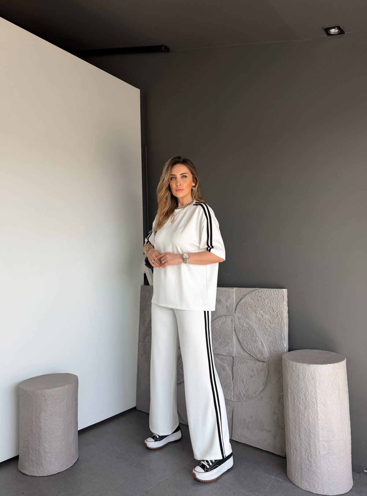 Beyaz Siyah Biyeli Modal Basic Takım
