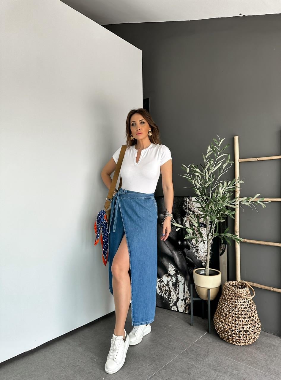 Beyaz Yaka Detaylı Cotton Tshirt