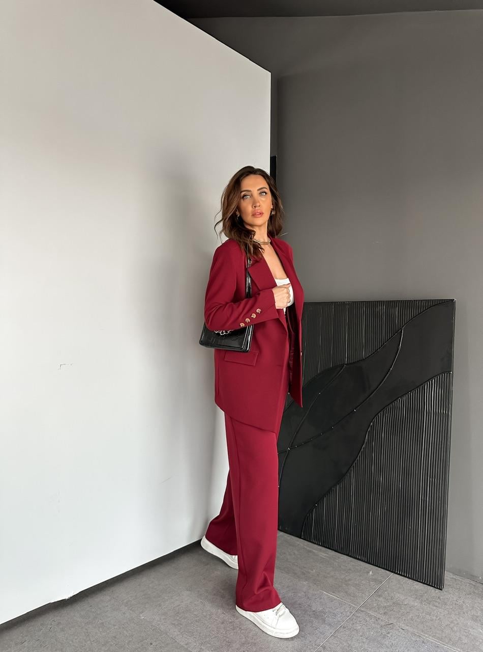 Bordo Asimetrik Düğmeli Şık Takım