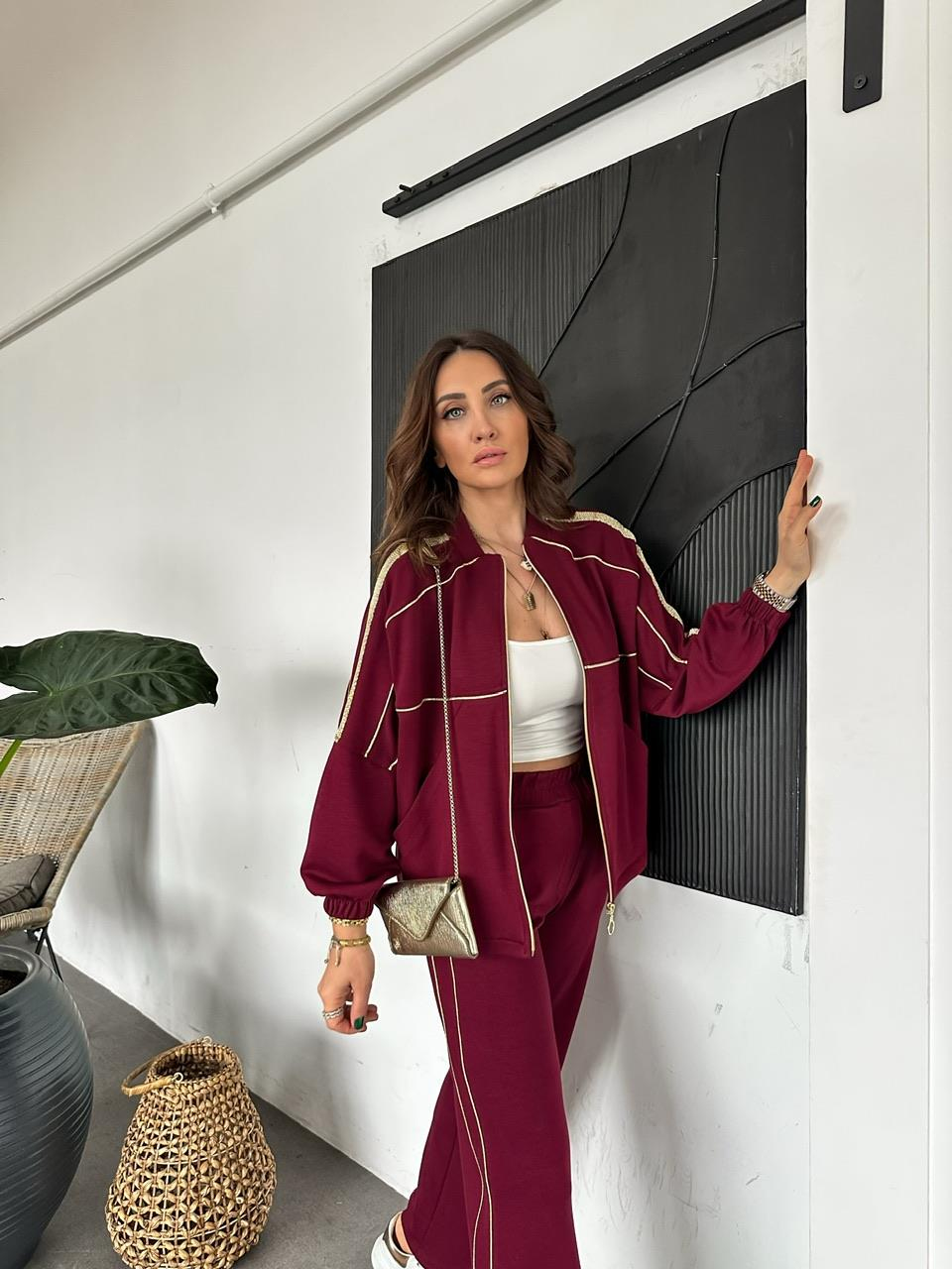Bordo Gold İşlemeli Premium Takım