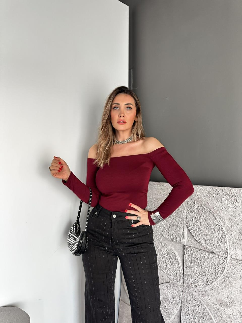 Bordo Madonna Yaka Likralı Bluz