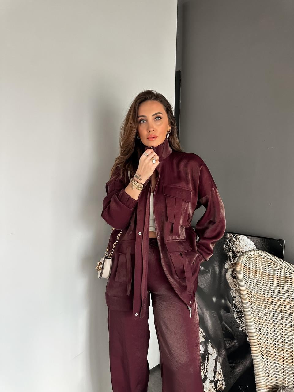 Bordo Parlak Dokulu Safari Takım