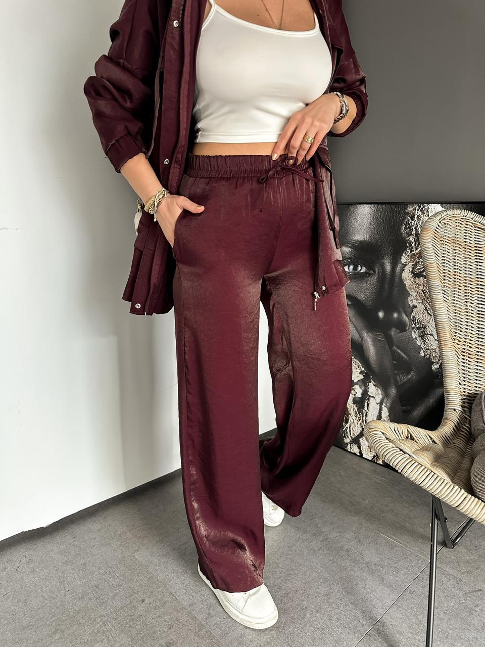 Bordo Parlak Dokulu Safari Takım