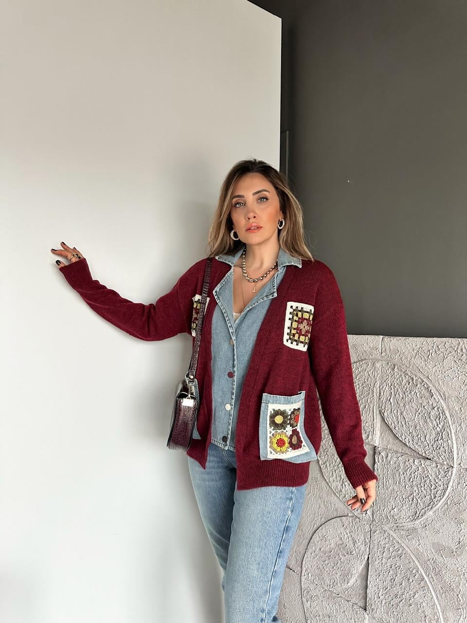 Bordo Patchwork Nakışlı Kot Parçalı Hırka