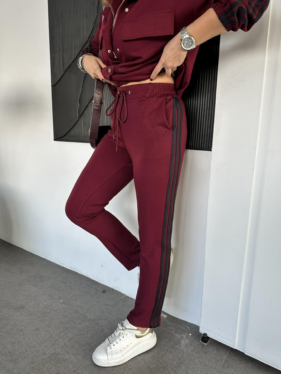 Bordo Şeritli Kapak Cepli Takım