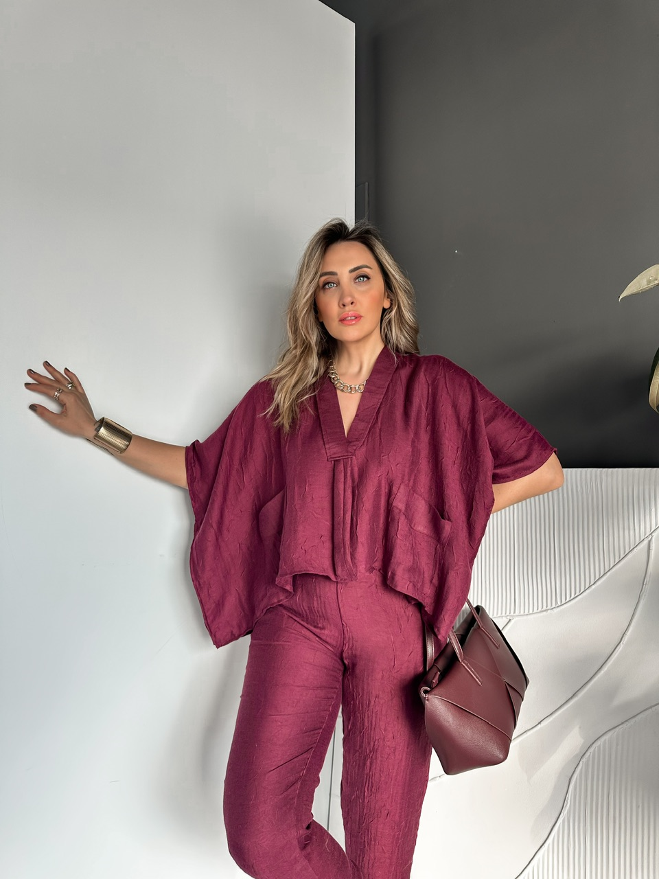 Bordo V Yaka Yarasa Kol Tasarım Takım