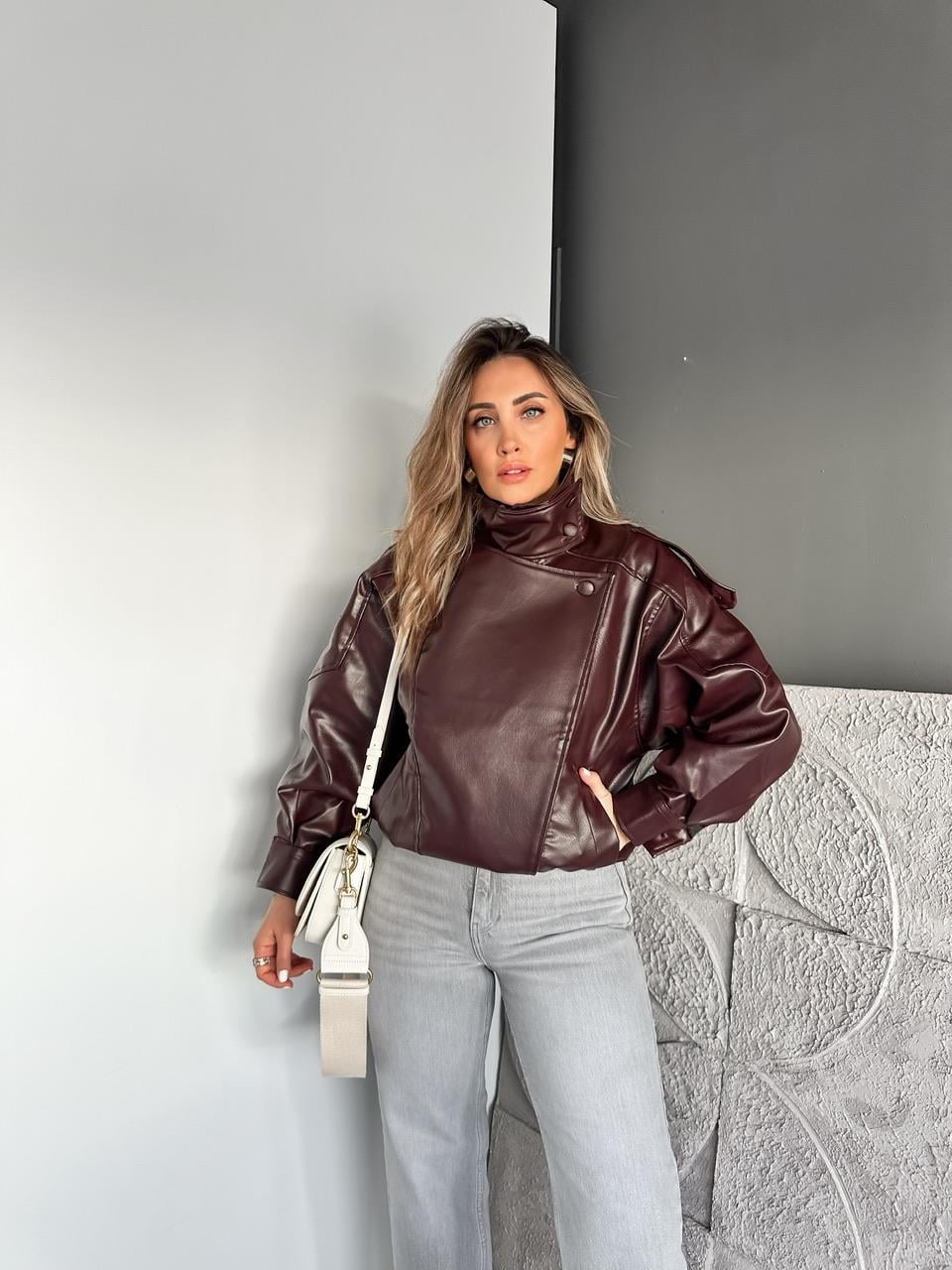 Bordo Yakası Düğmeli Marka Model Deri Ceket