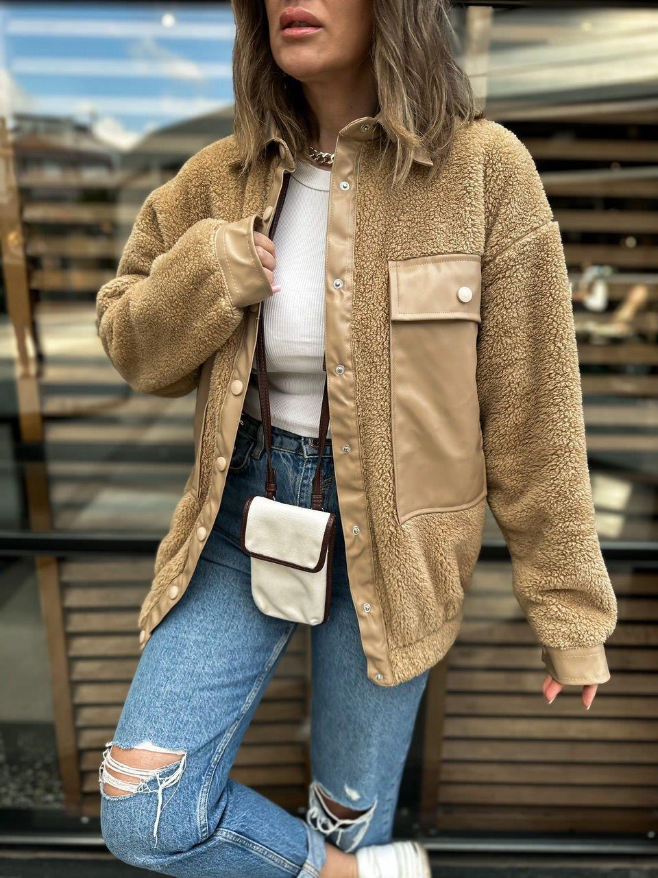 Camel Cep Detaylı Teddy Mont