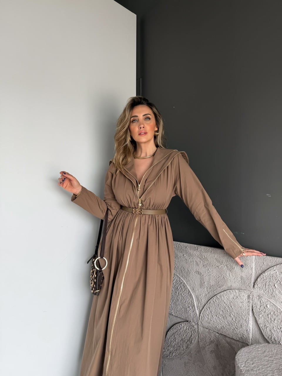 Camel Çift Fermuarlı Kemerli Elbise