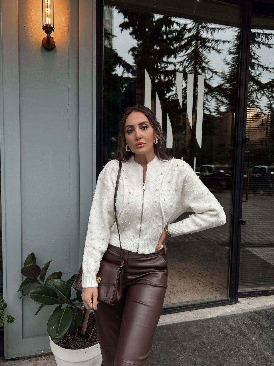 Ekru İncili Fermuarlı Hırka