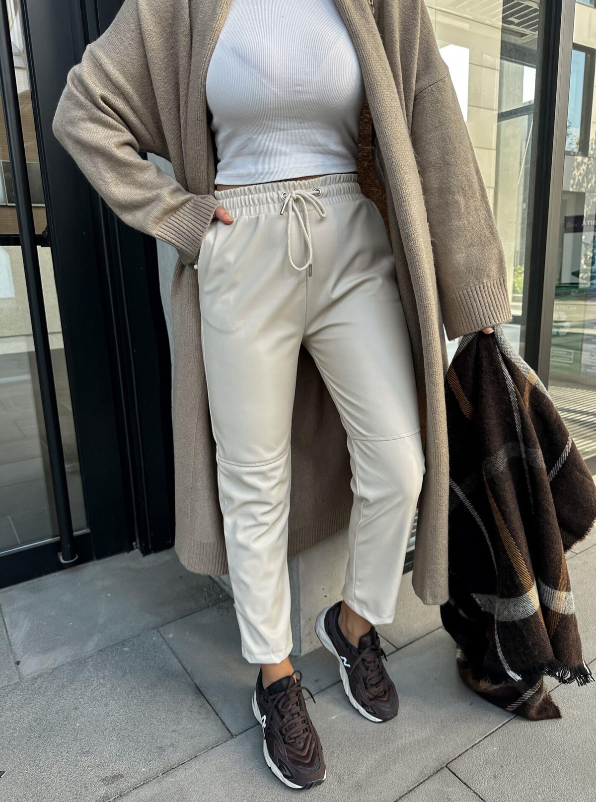 Ekru Jogger Deri Pantolon