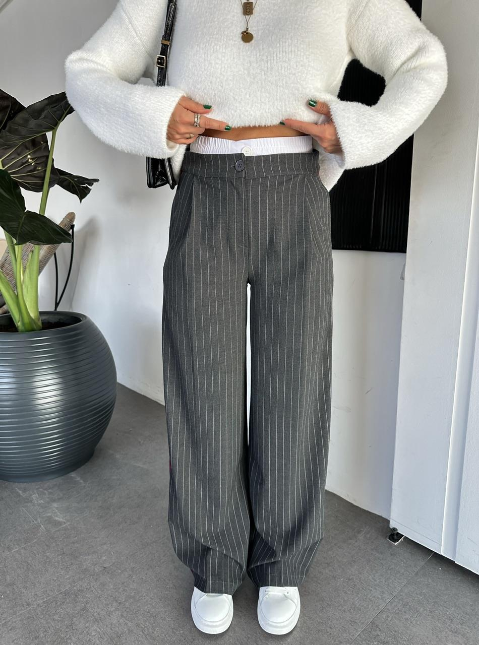Gri Çizgili Bel Detaylı Pantolon